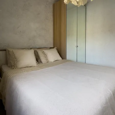 Lägenhet Amazing 3-bedroom Apartment. Pool And Sea View! *