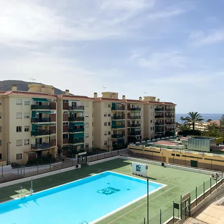 Amazing 3-bedroom Apartment. Pool And Sea View! شقة