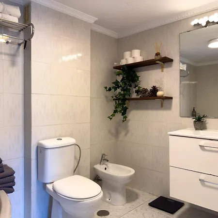 Amazing 3-bedroom Apartment. Pool And Sea View! * Los Cristianos (Tenerife)
